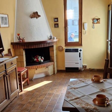 Cascina Del Galin Apartman Lanzo dʼIntelvi Kültér fotó